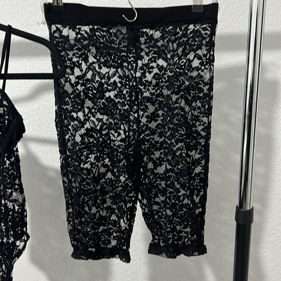 Matching set - Picture 4 of 8